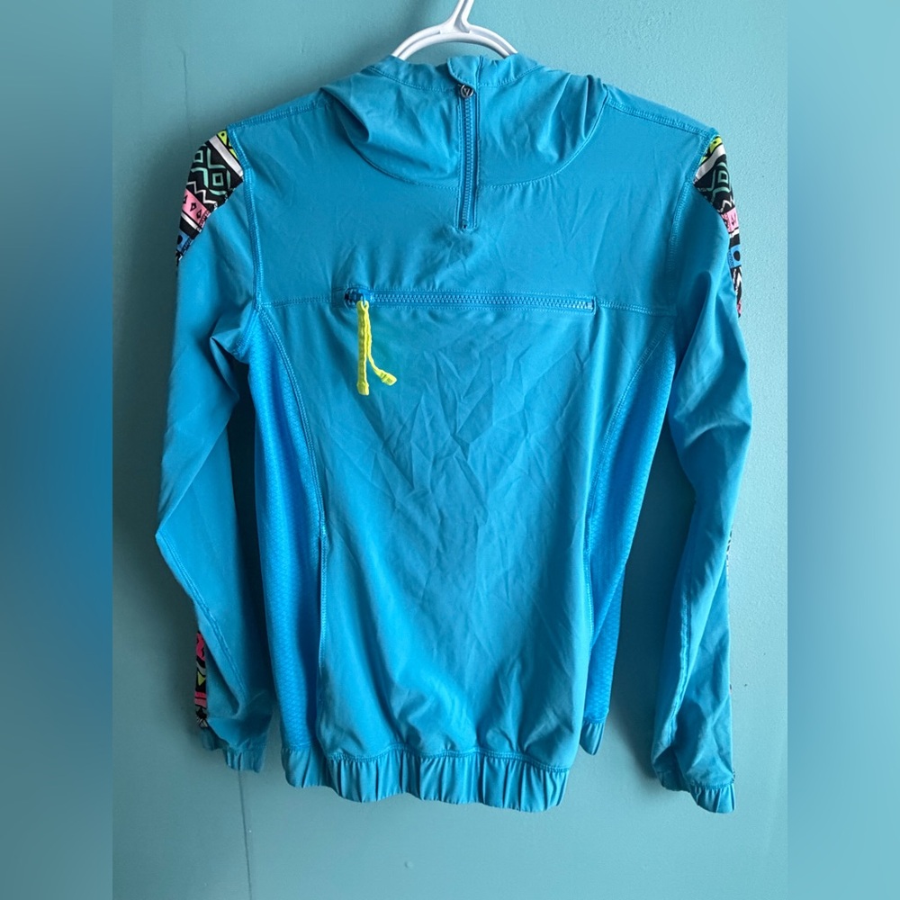 Ivivva by lululelom Girls Aqua Hooded Windbreaker with Neon Accent